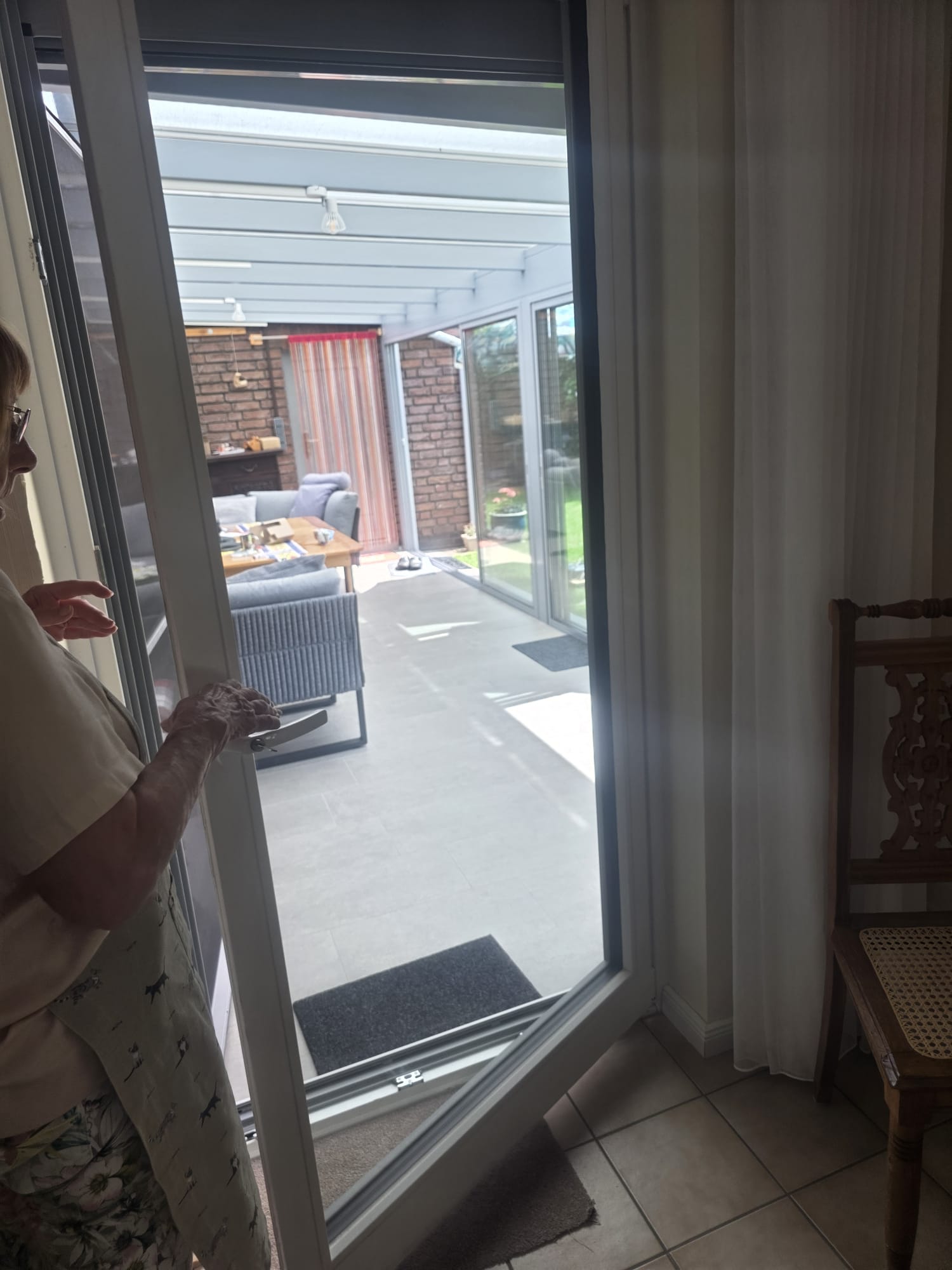 Glas- und Fensterreinigung — Vorher
